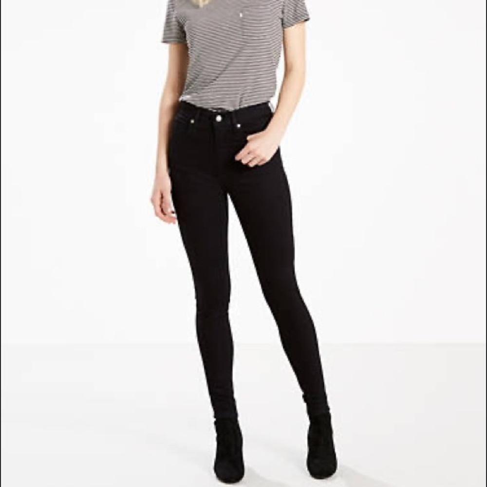 Levi’s Black Skinny Jeans